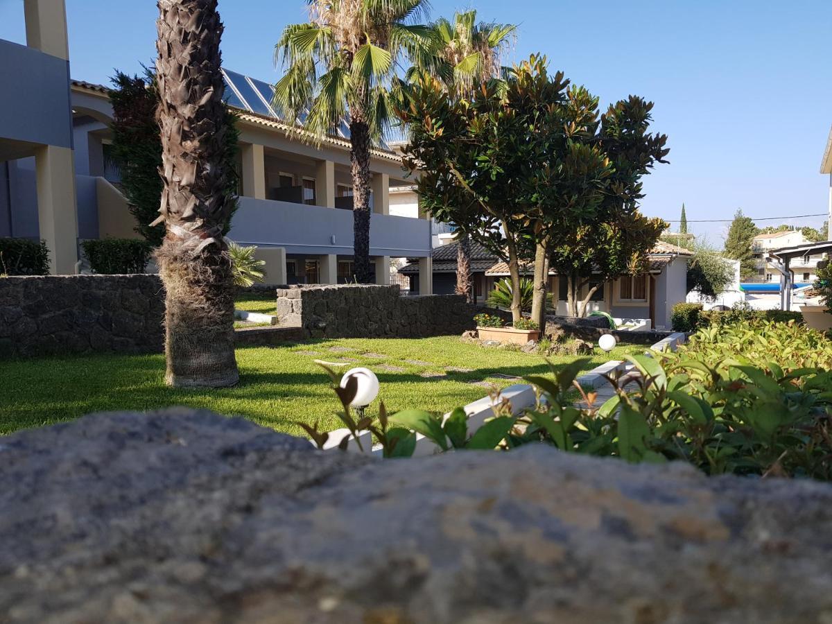 Asteraki Aparthotel Gouvia Exterior photo