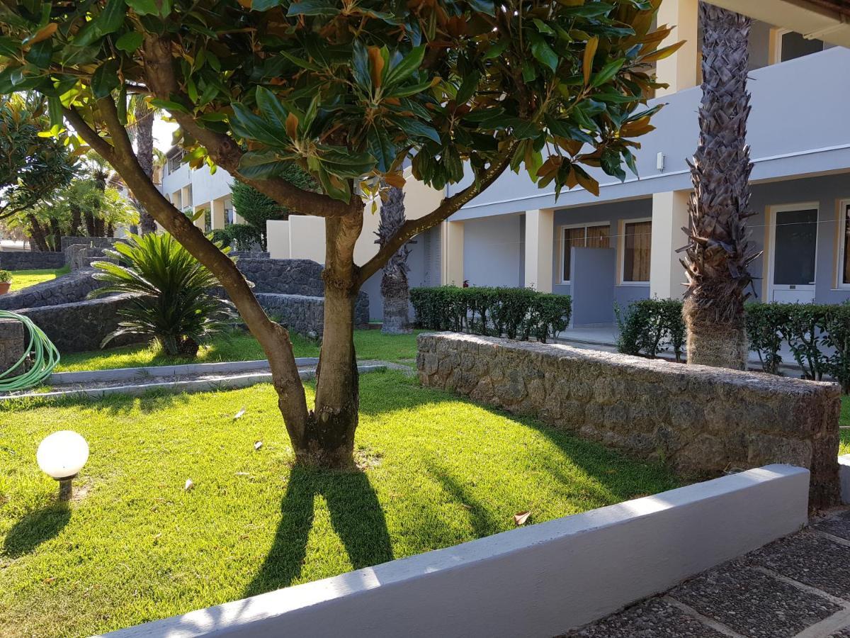 Asteraki Aparthotel Gouvia Exterior photo